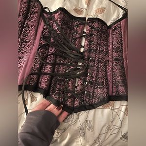 Reversible corset pink skulls or blue black design on the other